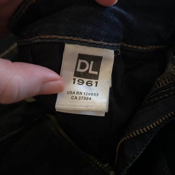 EUC DL1961 Women’s Florence Instasculpt Straight Leg Jeans – Crux Wash, Size 28 - Picture 8 of 14